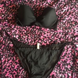 Victoria’s Secret ruffled black swim suit size L and 34 B